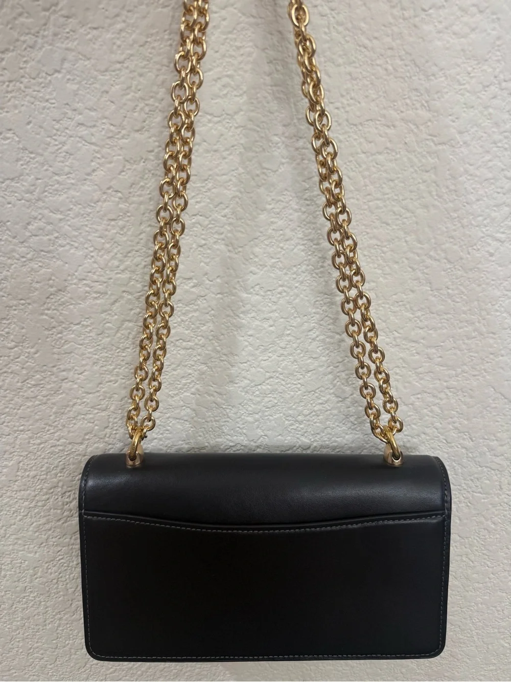 Coach Chain Shoulder/Crossbody Bag in Black with Gold Hardware